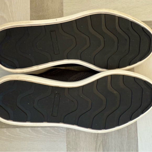 Men's Black Lace-Up Shoes - Picture 4 of 4